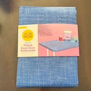 NWT Sun Squad Blue Fitted Easy-Care Tablecloth